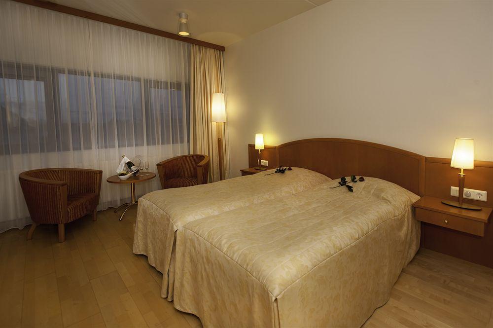 Hotel سيلفوس المظهر الخارجي الصورة